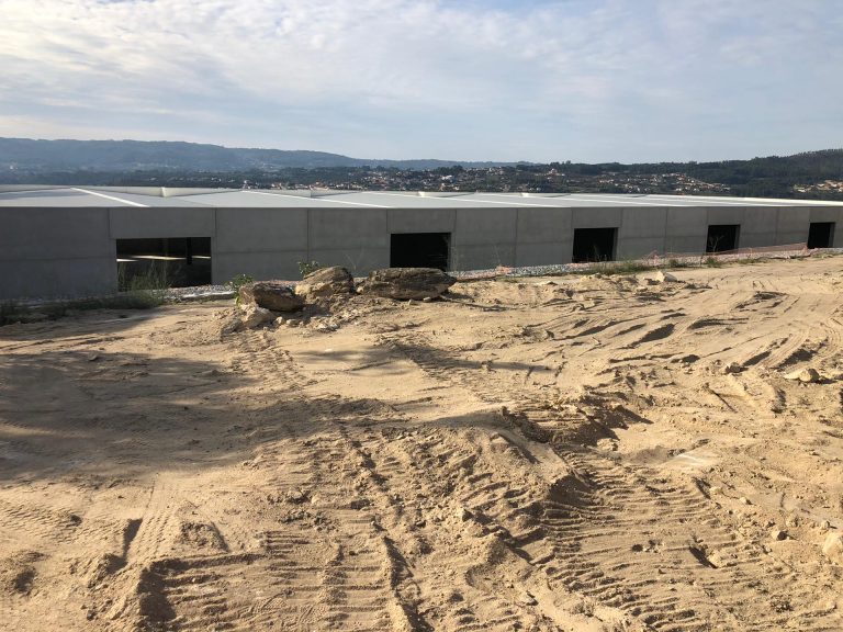 Propriedade na Zona Industrial do Ladário